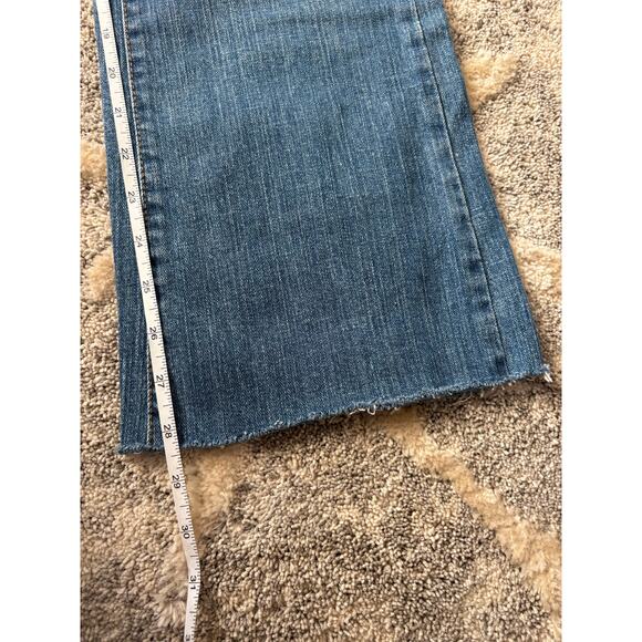 DKNY jeans Times Square Flare cut off regular wash women's size 30 - Picture 8 of 10